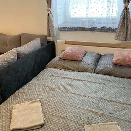 شقة S Letni Terasou Filipovice